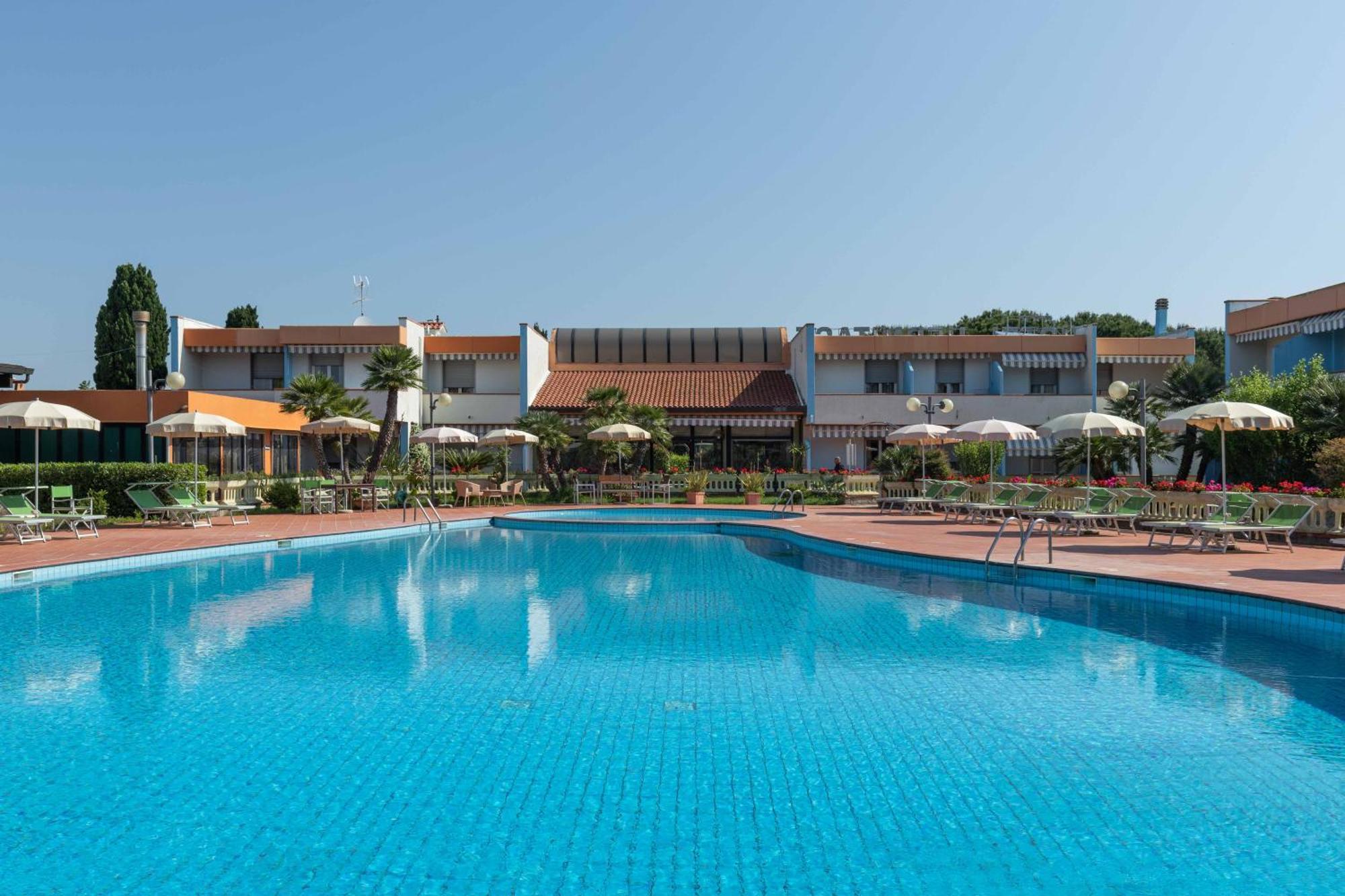 Hotel Riva Etrusca Марина-ді-Біббона Екстер'єр фото